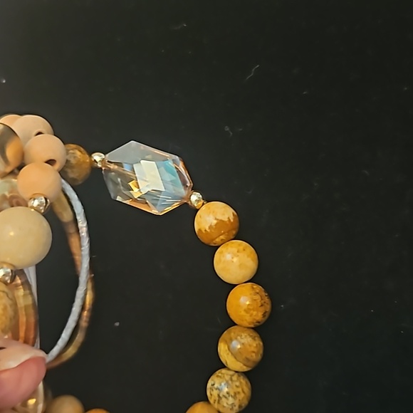 Several bracelets,  Carole INC - Picture 6 of 7